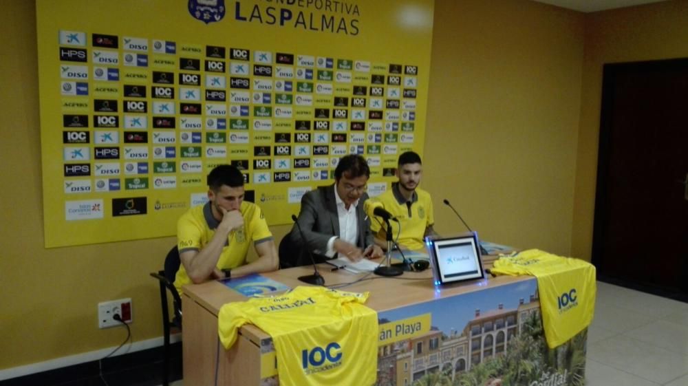 Presentación de Calleri y Hernán Toledo