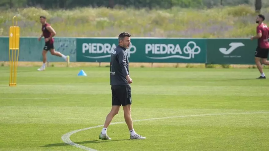 Iván Ania y el duelo con el Mirandés: "Es importantísimo ganar estos dos partidos de casa"