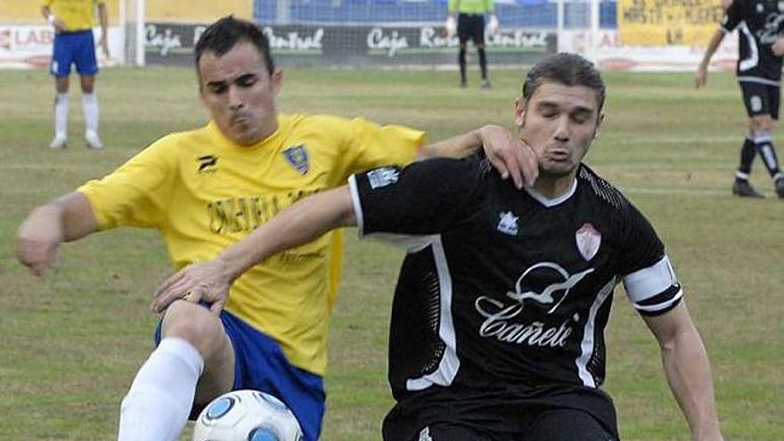 Imagen del partido disputado ayer en Los Arcos