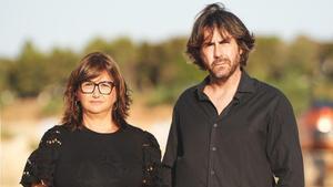 Los periodistas Carmen Amoraga y Maxi Roldán.