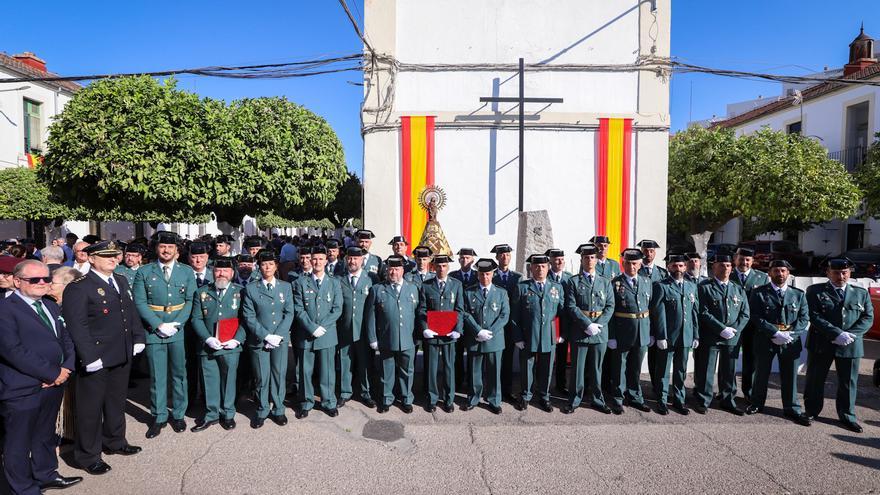 La Guardia Civil celebra con los cordobeses el Día del Pilar