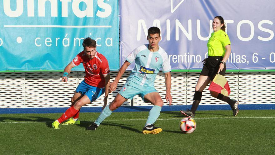 El Arosa sufre una avalancha en O Couto (4-1)