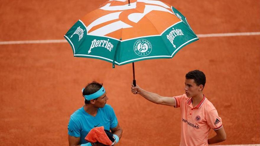 La lluvia frena a Nadal, Munar y García López dan la sorpresa