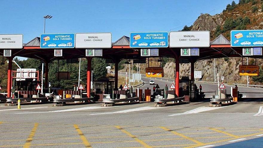 El trànsit va caure diumenge fins a prop del 90% al túnel del Cadí per les restriccions