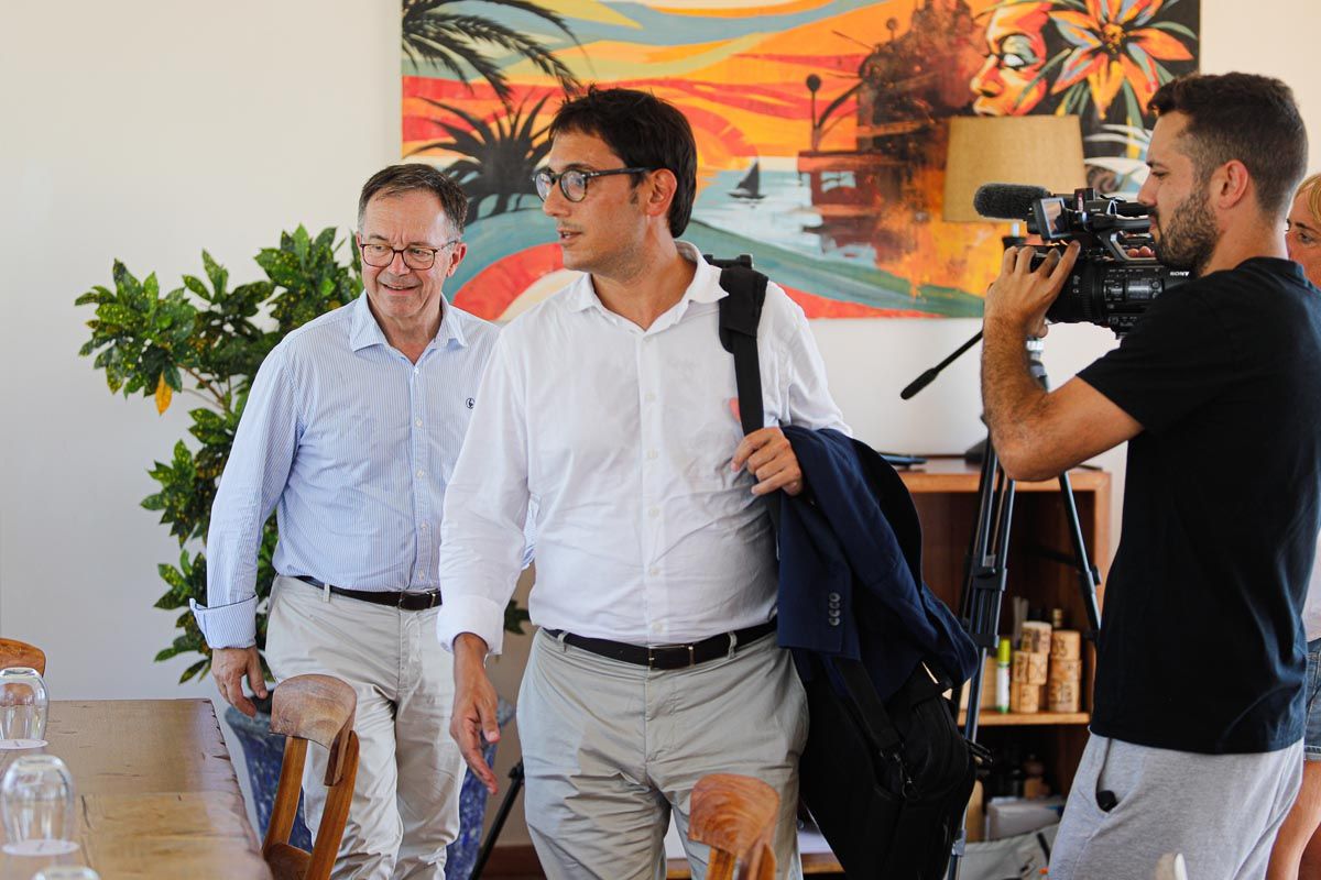 Reunión de Iago Negeruela en Sant Antoni con empresarios y hoteleros