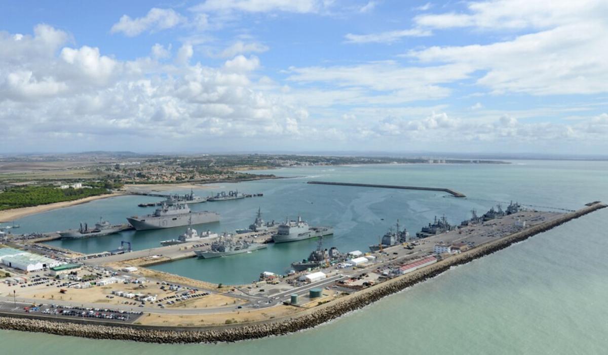 El puerto de la base naval de Rota, visto desde el aire.
