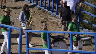 Fuentelapeña vibra con el pimer encierro de prado