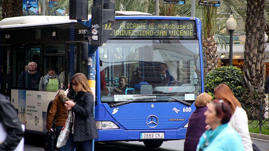 Los autobuses urbanos e interurbanos recuperaron ayer la normalidad tras dos días de paros.