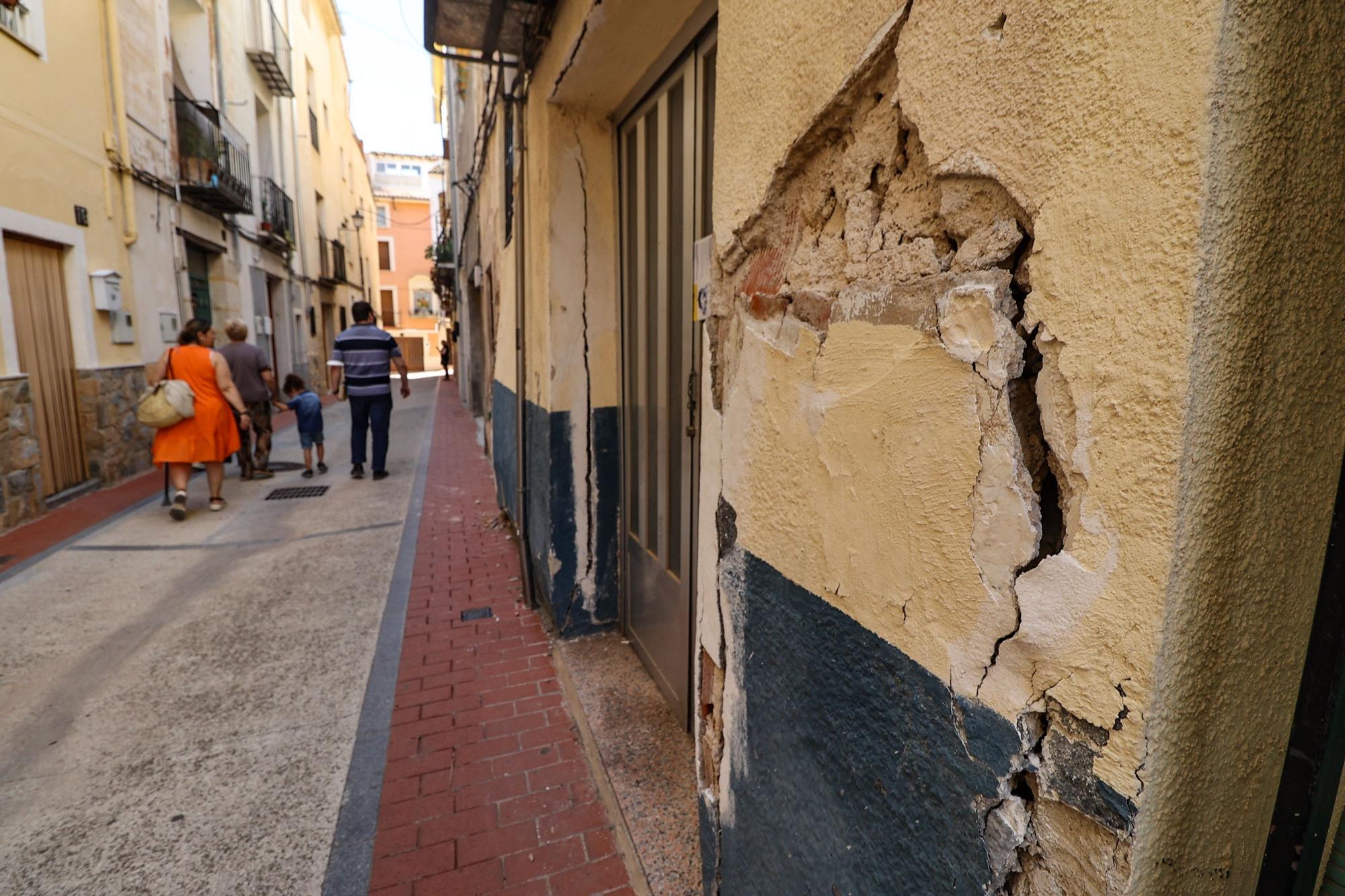 Vecinos de Cocentaina alertan de la degradación del casco antiguo y exigen más mantenimiento