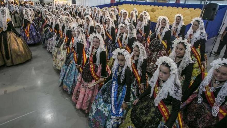 Desfile de las Hogueras de Alicante en ExpoFiesta