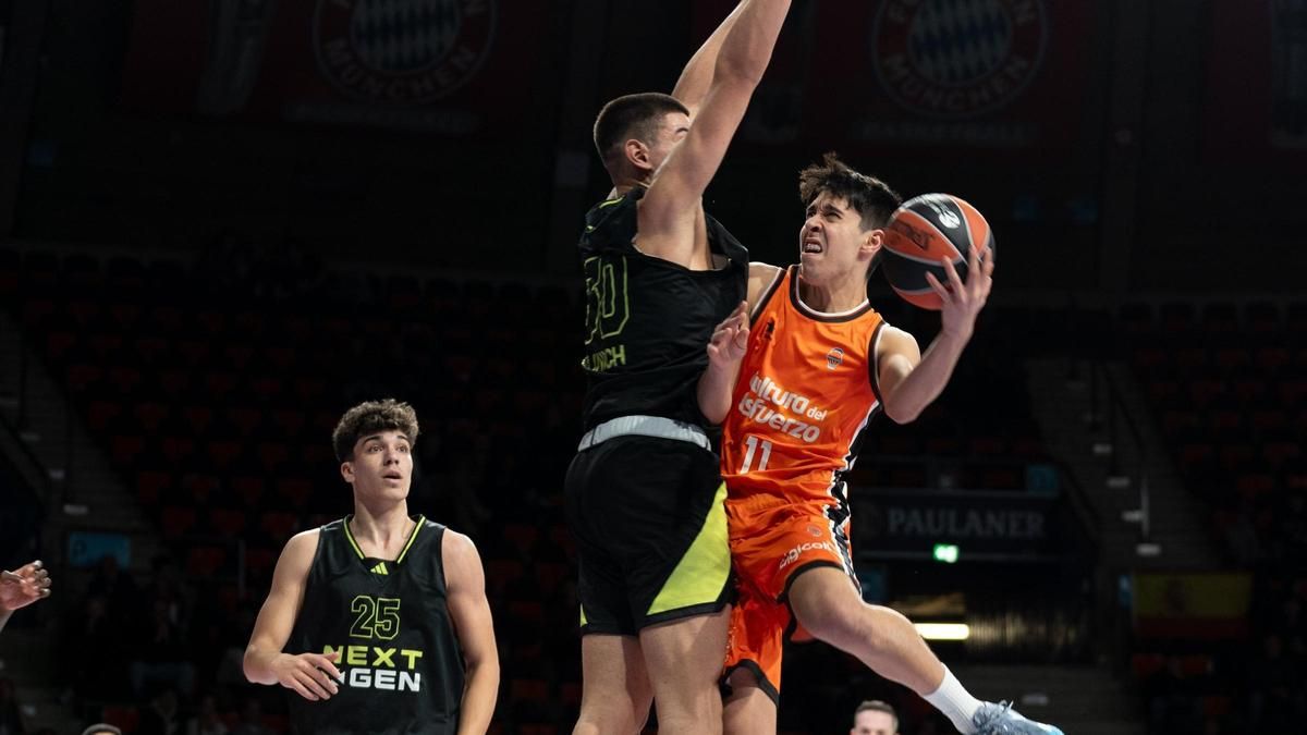 Una de las acciones del Valencia Basket en la final de Múnich