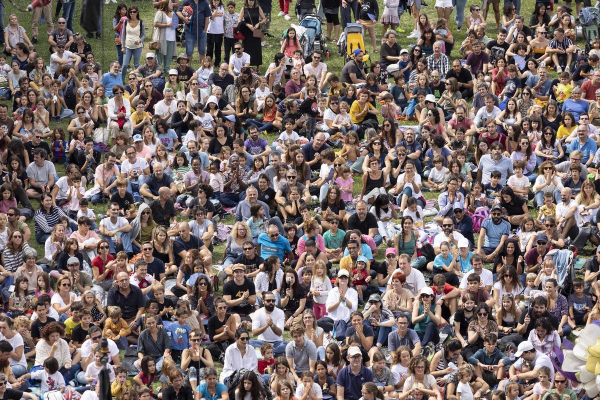 Los espectáculos de circo invaden el Castell de Montjuïc.