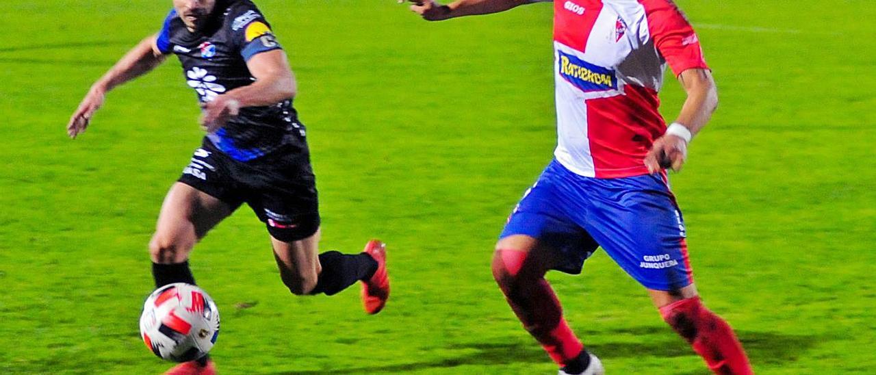 Volver a ganar es ya una perentoria necesidad para los vilagarcianos. | // I. ABELLA