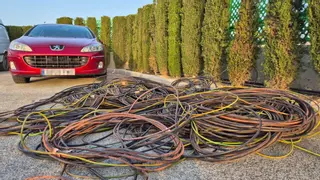 Tres detenidos en Lorca por robar cables del alumbrado público