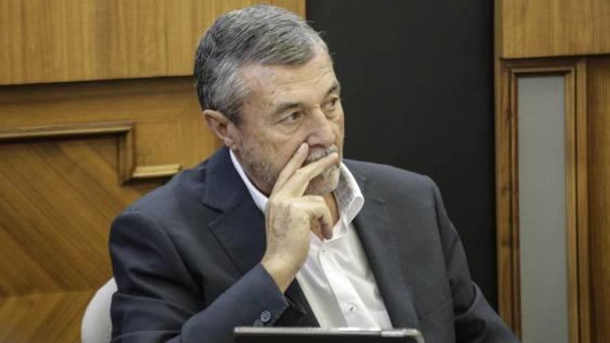 El diputado del PP Pascual Díaz  se despide del hemiciclo provincial