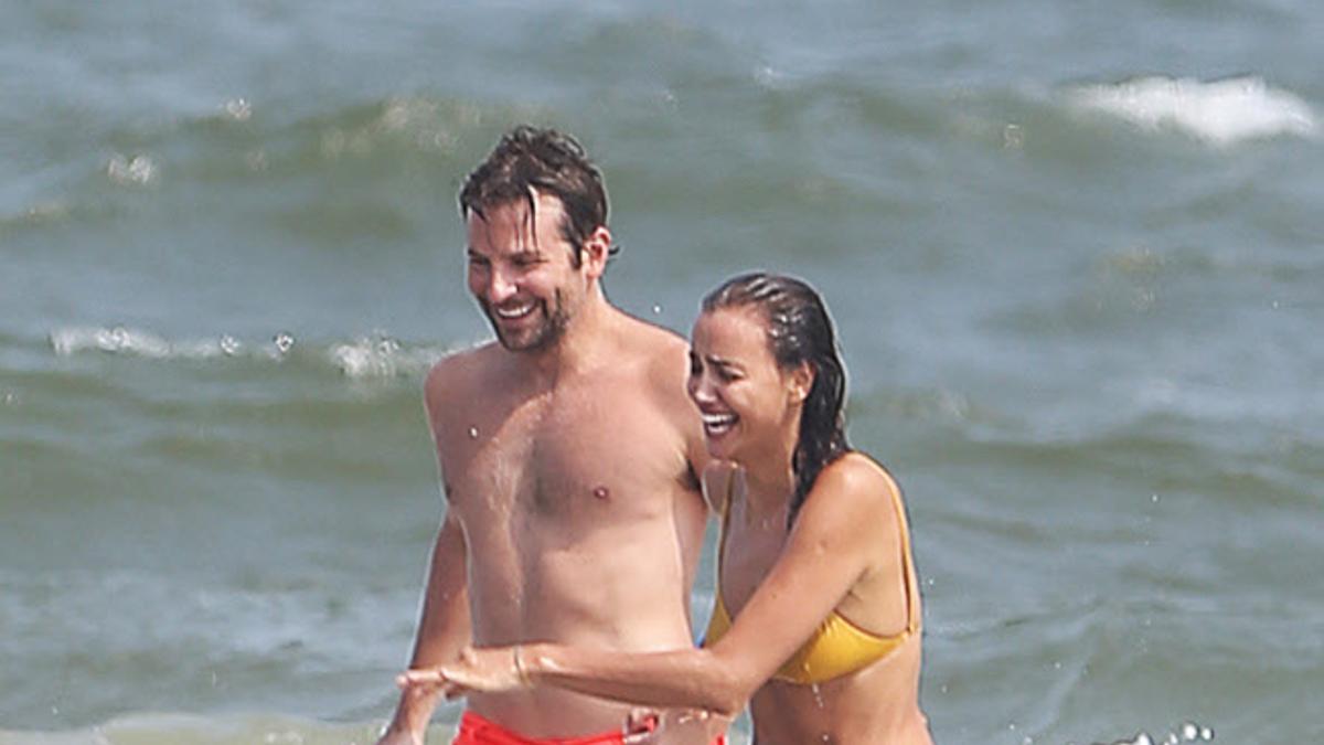 Irina Shayk y Bradley Cooper de vacaciones en la playa en 2015