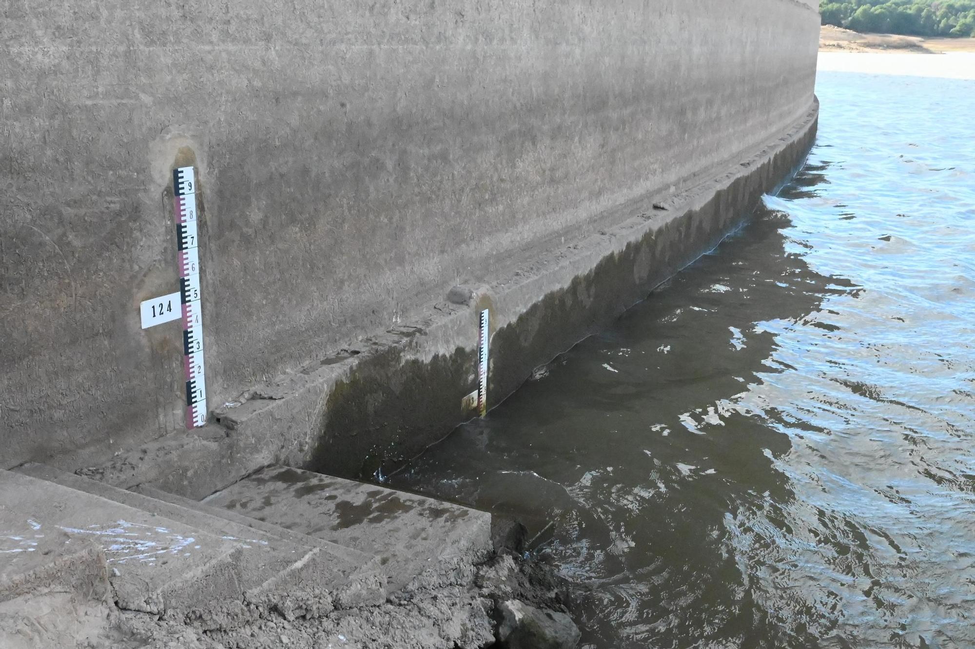 Preocupante estado del embalse de María Cristina