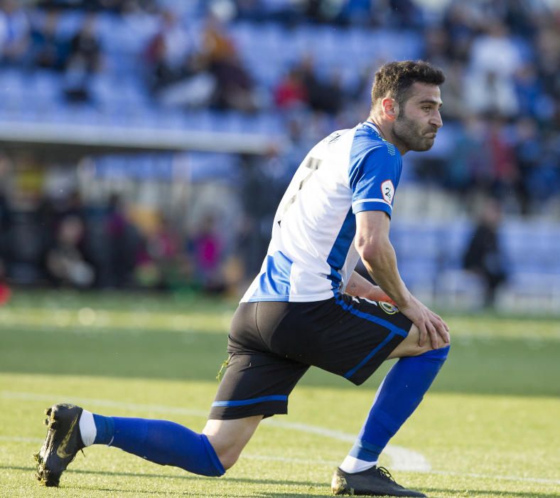 Los blanquiazules desperdician la oportunidad de huir del descenso y no pasan del empate ante un Andorra con uno menos desde el 52'