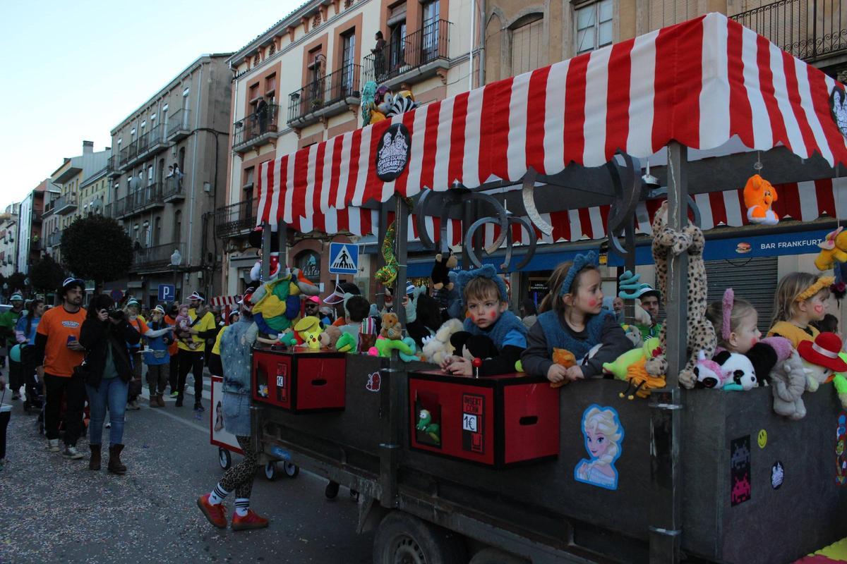 Reviu, amb imatges, la Rua del Carnestoltes de Gironella 2026 Reviu, amb imatges, la Rua del Carnestoltes de Gironella 2026