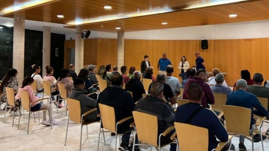 Acto de bienvenida a los 48 desempleados del proyecto ‘Actúa en tu municipio’. | | E.D.