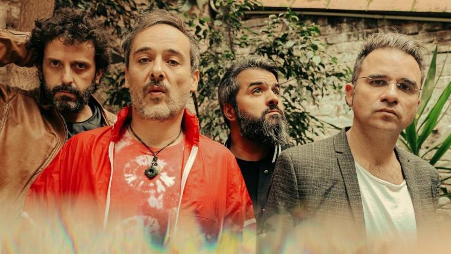 Love of Lesbian anuncia nuevo disco para 2020