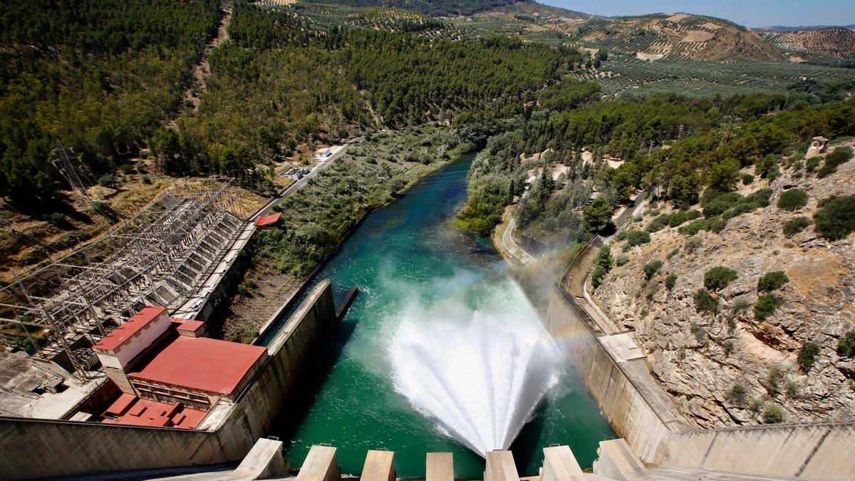 Desembalse del pantano de Iznájar, en una imagen reciente.