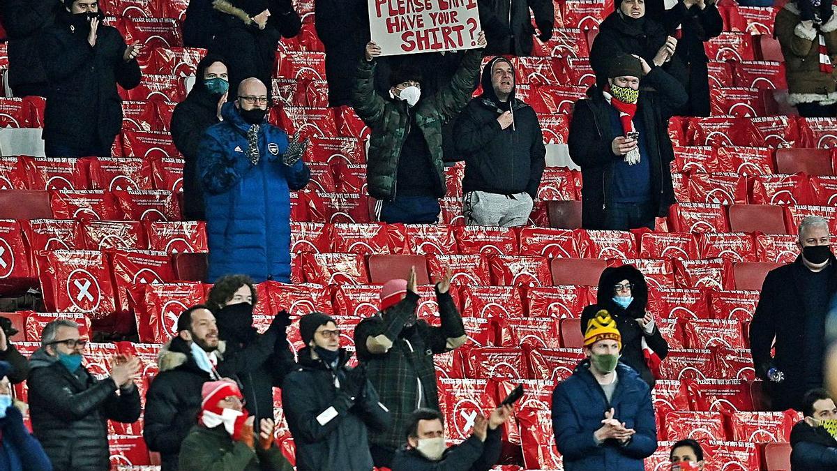 La grada del Emirates durante el partido entre el Arsenal y el Rapid de Viena. |  // REUTERS