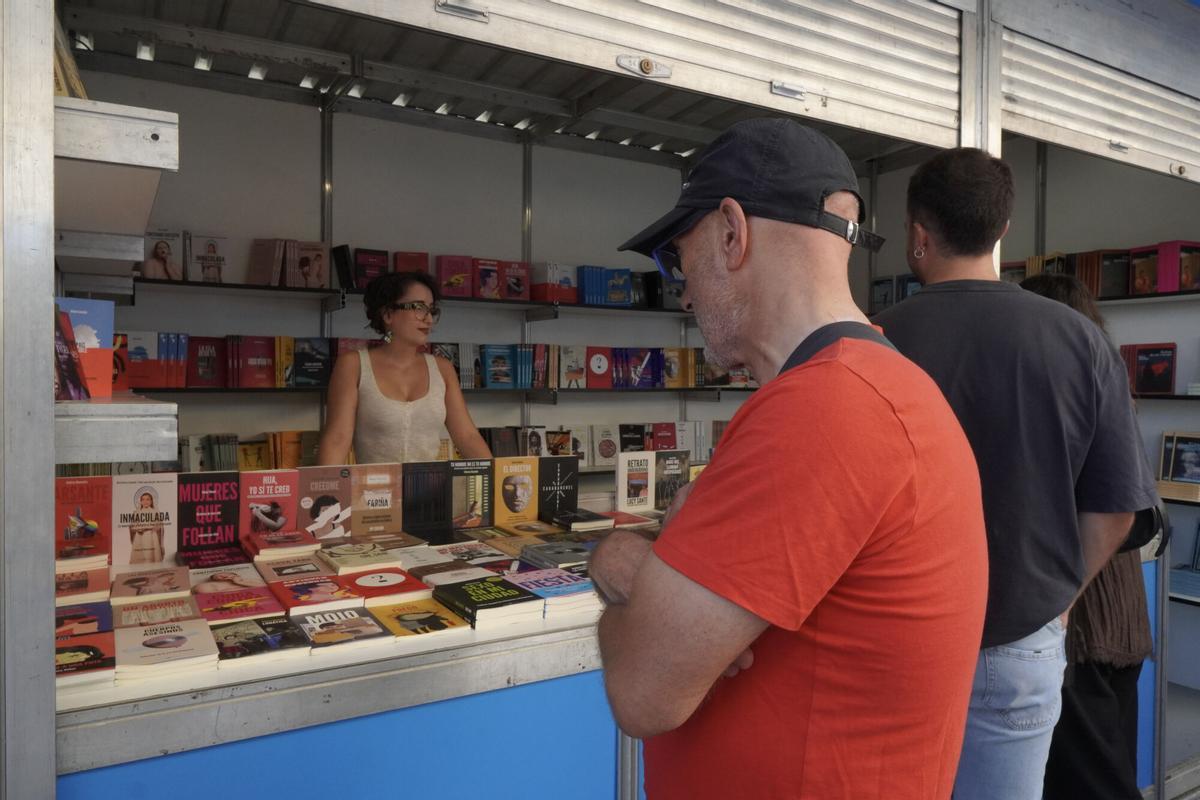 Todavía se puede visitar este lunes, en horario de 11.00 a 14.00h y de 17.30h a 21.30h. Todavía se puede visitar este lunes, en horario de 11.00 a 14.00h y de 17.30h a 21.30h.