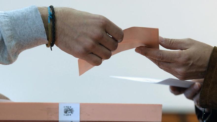 Los trabajadores tendrán de dos a cuatro horas para votar en las elecciones del 28-A