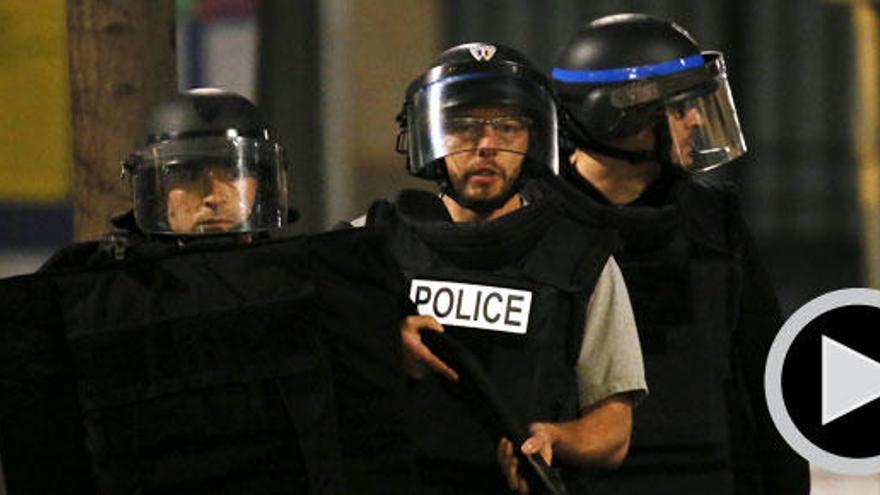 El tiroteo de Saint-Denis, en vídeos