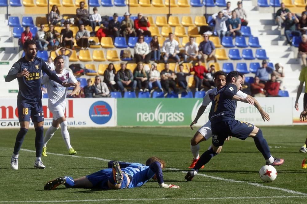 Partido entre el Ucam y el Jumilla