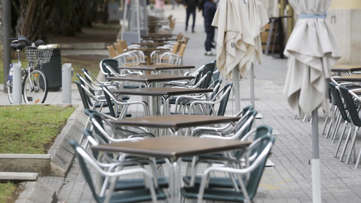 Las terrazas de bares y restaurantes en Valencia podrán volver a abrir el lunes 1 de marzo en la nueva desescalada de las restricciones en la Comunitat Valenciana.