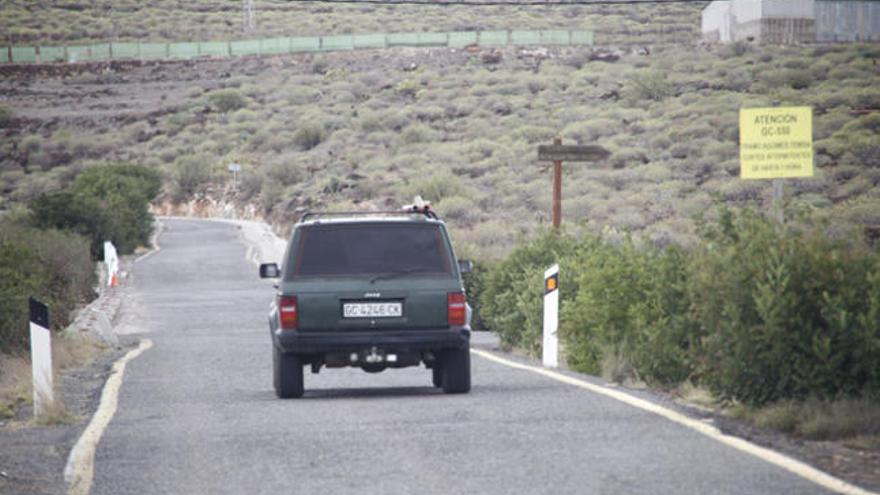 Vecinos de Temisas celebran la reapertura de la carretera que les evita un largo rodeo