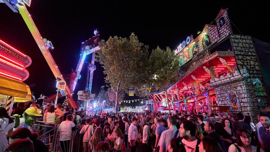 La feria de atracciones de Gandia abre este sábado a las 12 horas