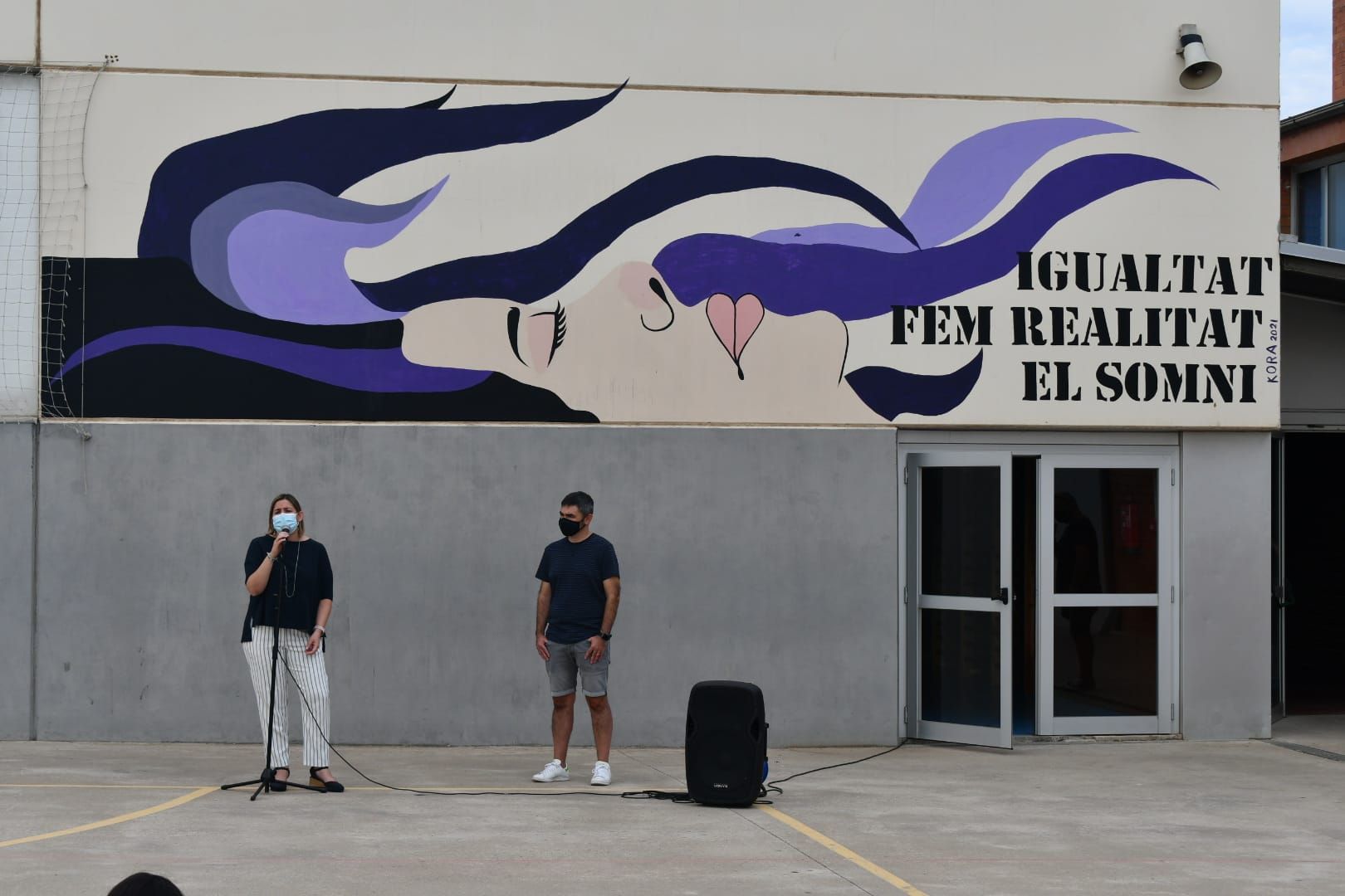 L’Institut Narcís Monturiol de Figueres inaugura murals dedicats al centre i a la igualtat