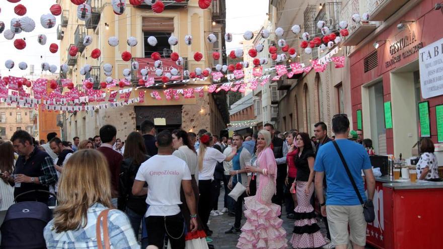 Fiesta en la calle Honda el pasado año.