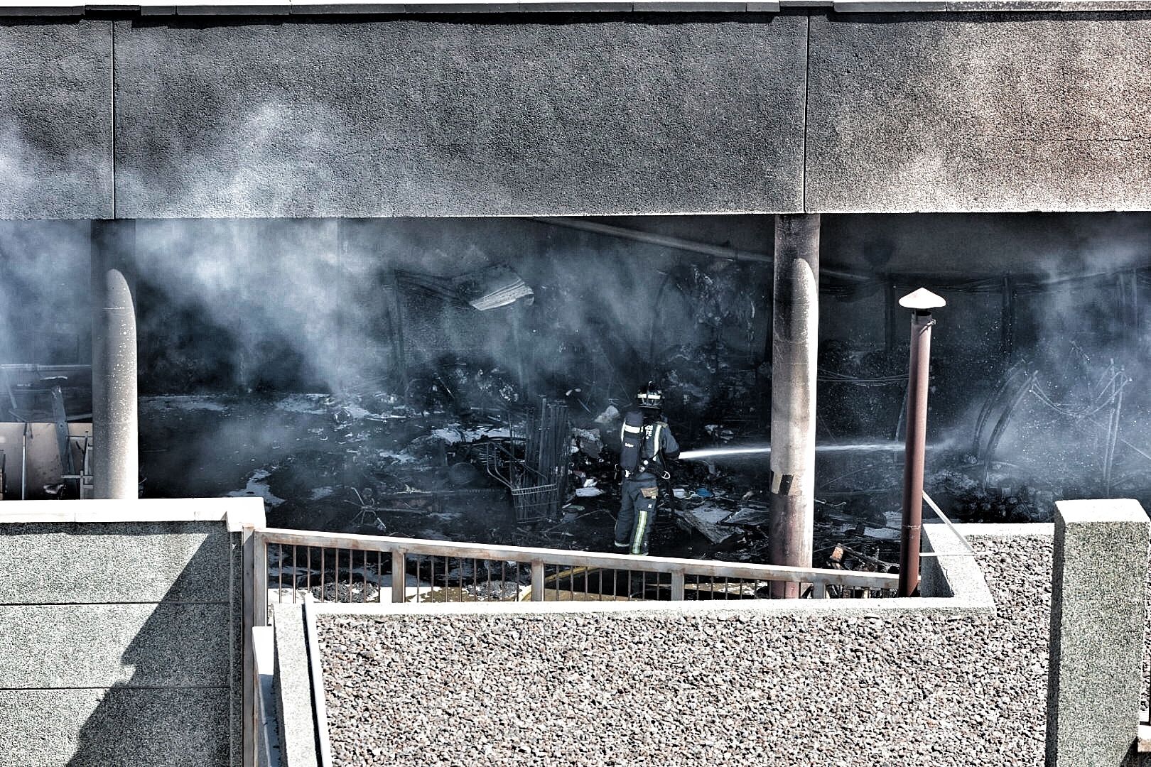 Incendio en una nave de Añaza