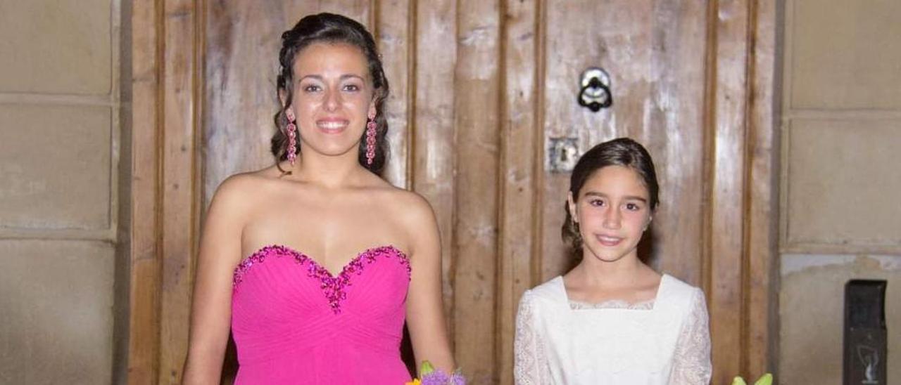 La joven Aynara Fernández y la niña Irene Martínez fueron elegidas en la noche de ayer sábado Reinas de las Fiestas 2021