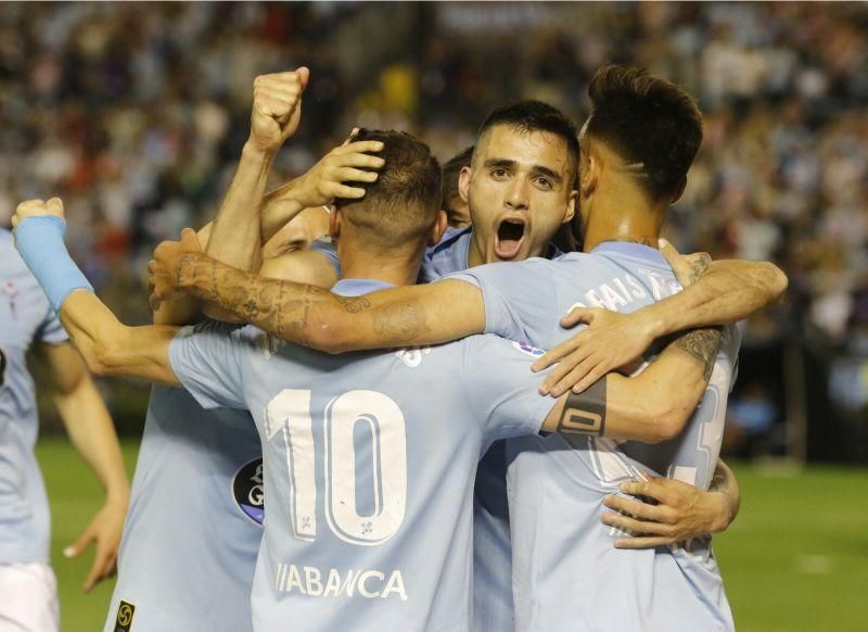 El Celta tumba al Barça y acaricia la permanencia. // A. Villar | J. Lores