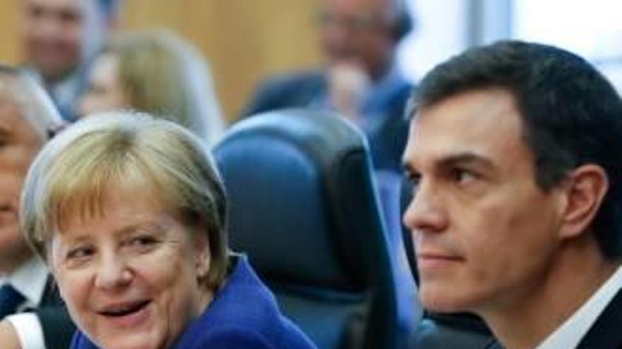 Pedro Sánchez amb Angela Merkel