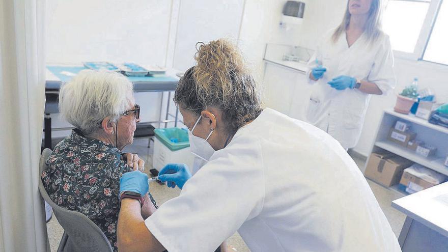 Tres variantes de la gripe azotan Balears en plena fase epidémica