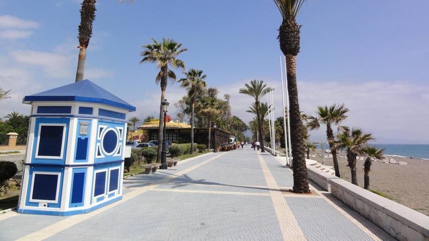 La playa de Málaga de arena gruesa y oscura en la que puedes