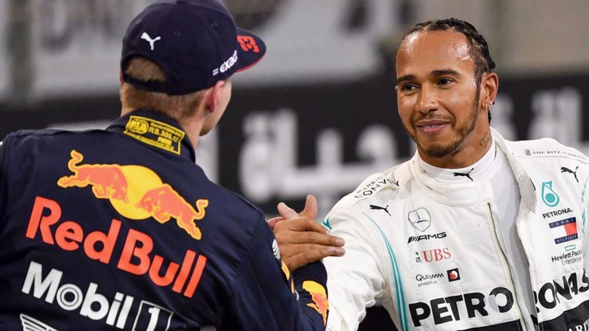 Verstappen y Hamilton se saludan tras la 'Qualy'