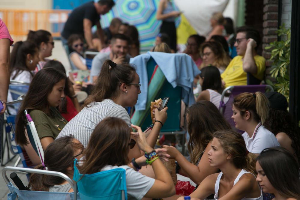 Colas para el concierto de Pablo Alborán en la Plaza de Toros de Alicante