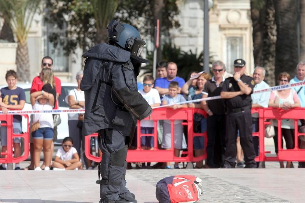 La Policía Nacional celebra su patrón con un simul