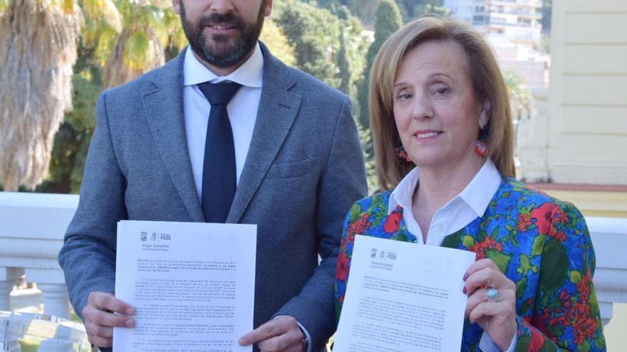 Pérez y Medina, en el Ayuntamiento este lunes.