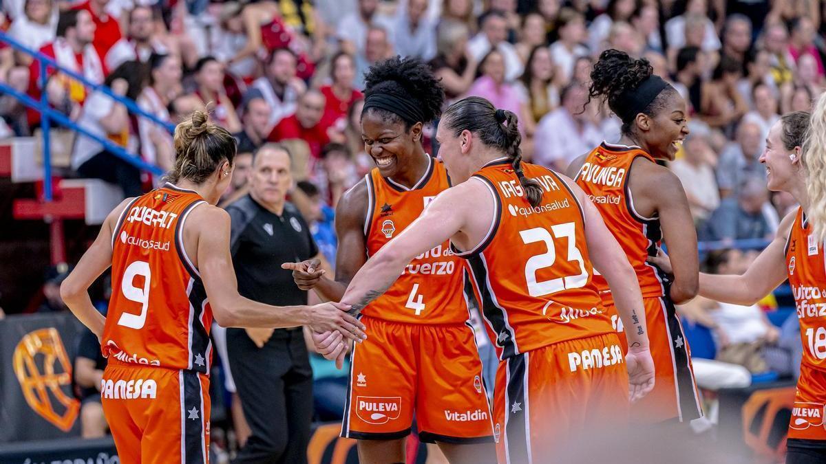 Crónica Final Supercopa LF Endesa Valencia Basket Casademont Zaragoza