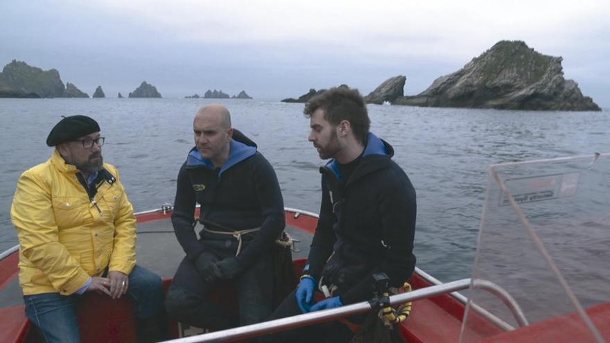 &#039;Pescadores de Historias&#039; visita hoy Cariño para conocer el trabajo de los percebeiros