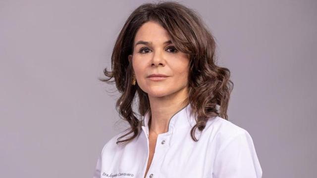 La doctora Ángela Casquero, directora de AQ Clinics