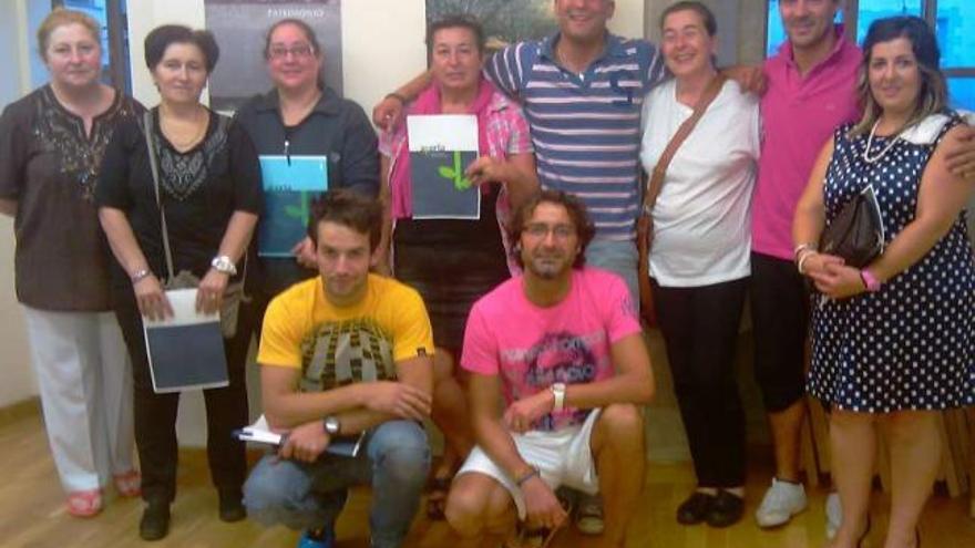 Hosteleros de Caión reciben clases para mejorar su oferta